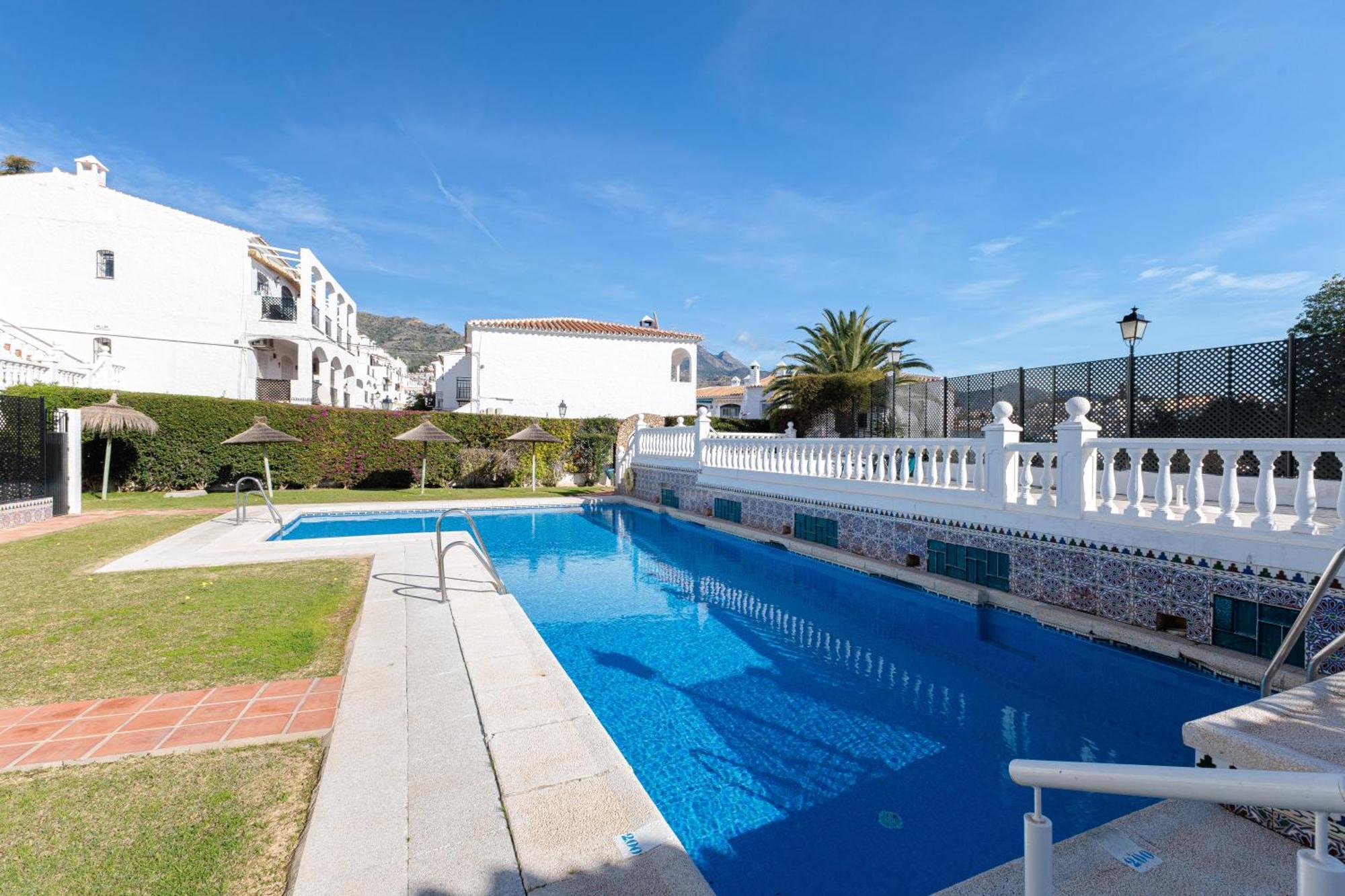1 Bedroom In Verano Azul, Free Wi-Fi Nerja Extérieur photo